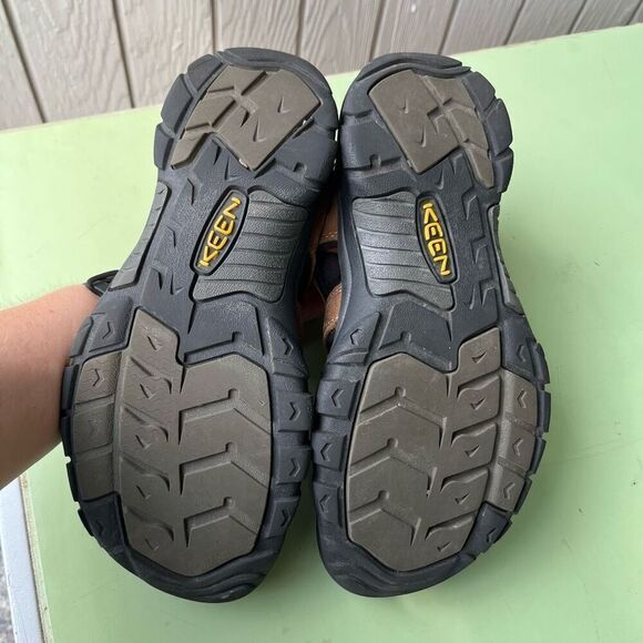 KEEN Brown Leather Newport H2 Sandals Men’s 9.5 Hiking Water Shoe $135 main image 4